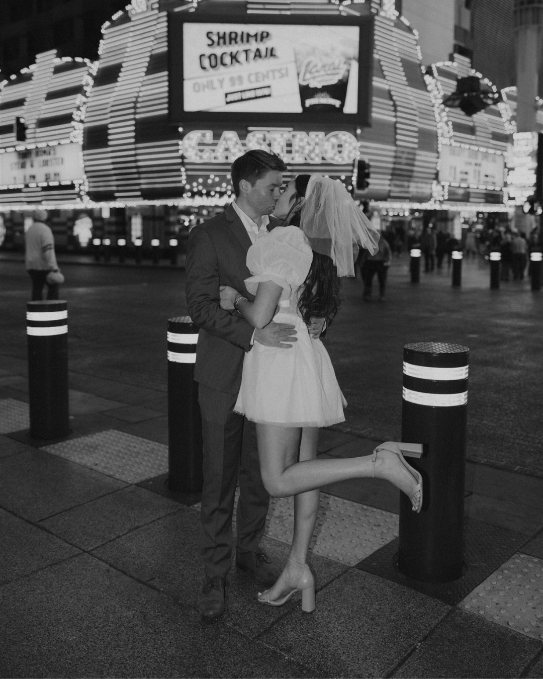 The Ultimate Las Vegas Honeymoon Checklist The Ultimate Las Vegas Honeymoon Checklist photo