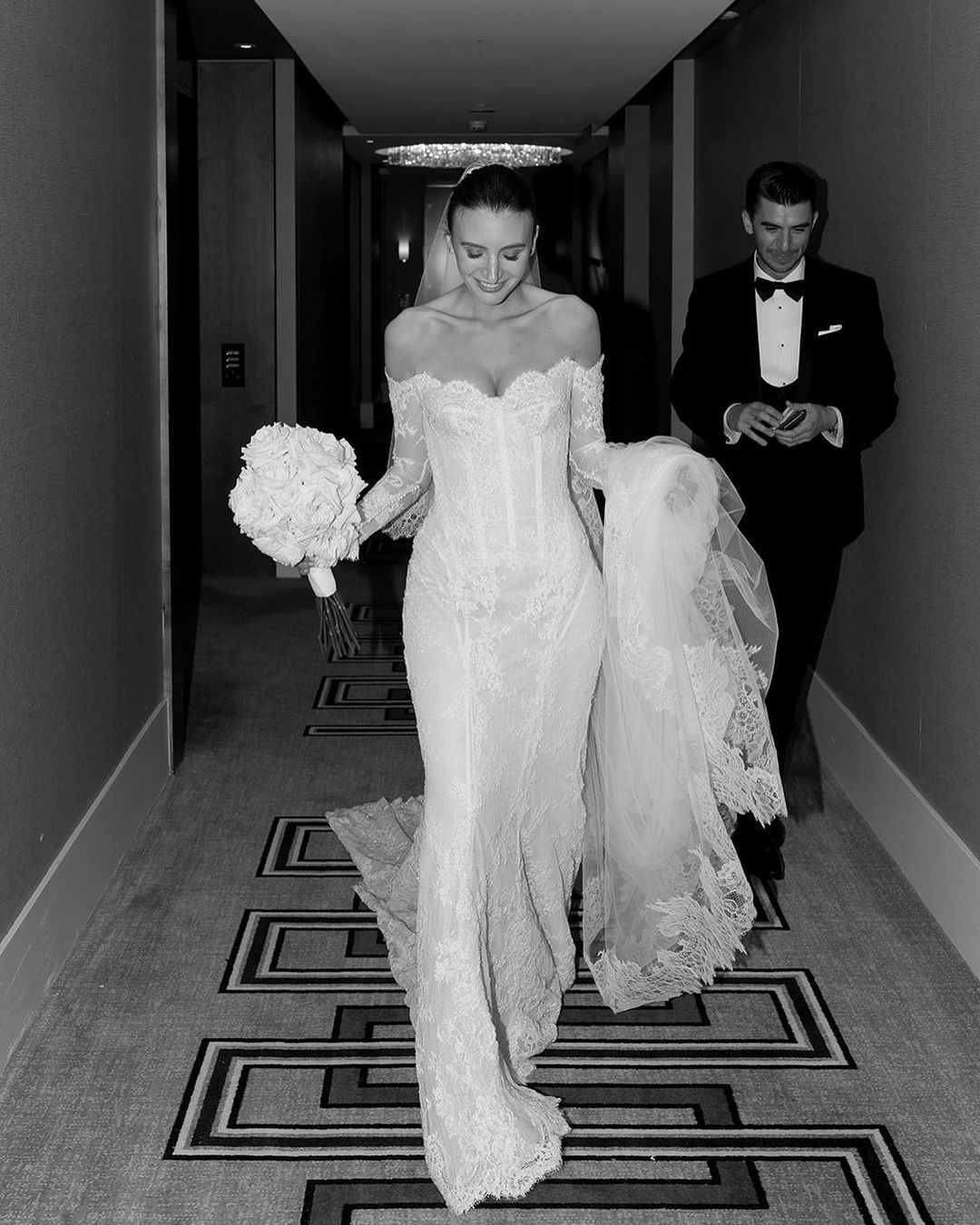 AI and the Bridal Gown: How Technology Helps in Finding the Perfect Dress AI and the Bridal Gown: How Technology Helps in Finding the Perfect Dress photo