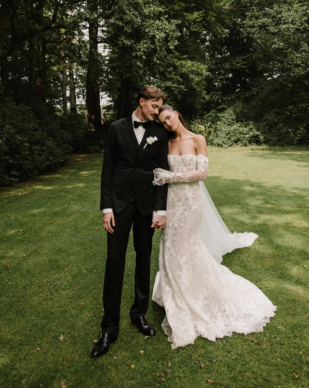18 Creative Photography Ideas for a Small Wedding 18 Creative Photography Ideas for a Small Wedding photo