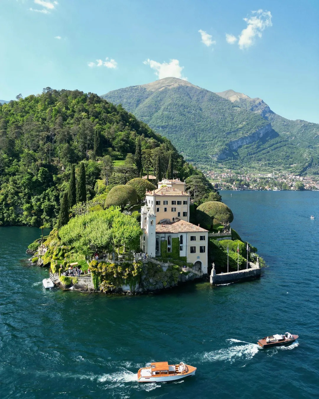 The Magic of Villa del Balbianello Weddings The Magic of Villa del Balbianello Weddings photo
