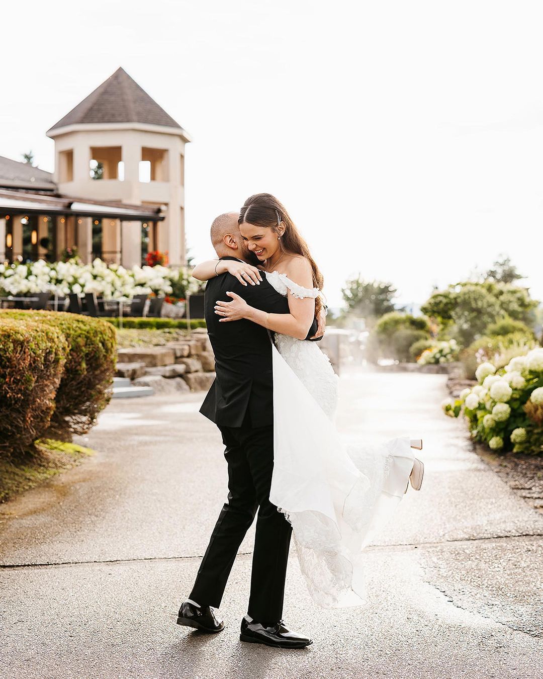 Artificial Intelligence and Wedding Venues: How AI Can Find Your Perfect Location Artificial Intelligence and Wedding Venues: How AI Can Find Your Perfect Location photo