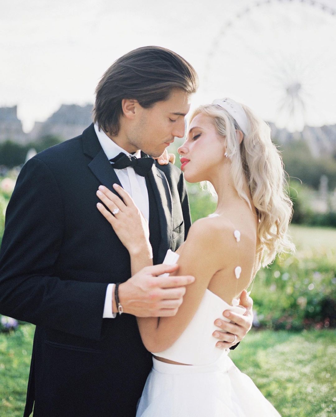 243 Questions To Ask Your Girlfriend 243 Questions To Ask Your Girlfriend photo