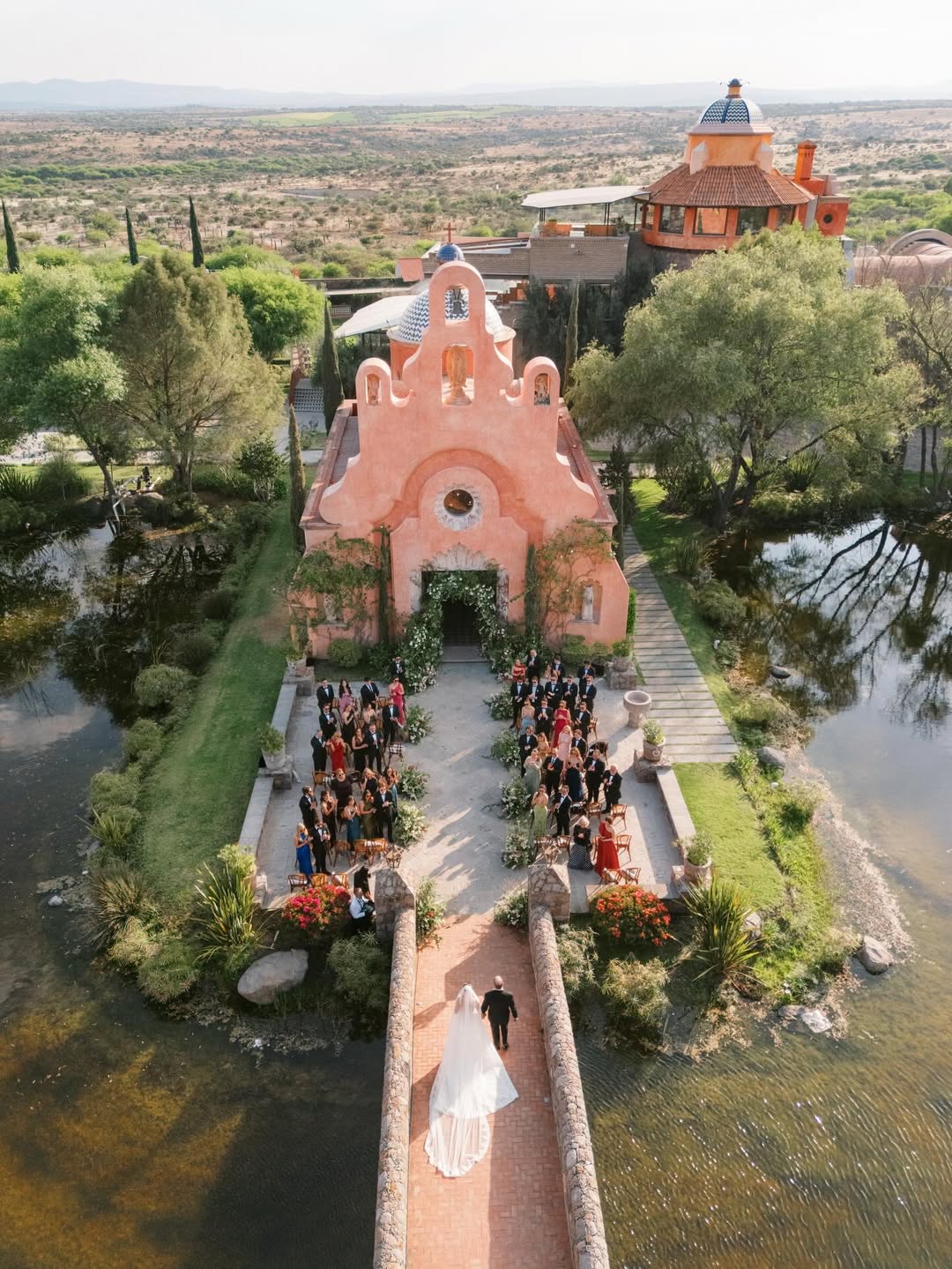 San Miguel de Allende Wedding: A Complete Destination Guide photo