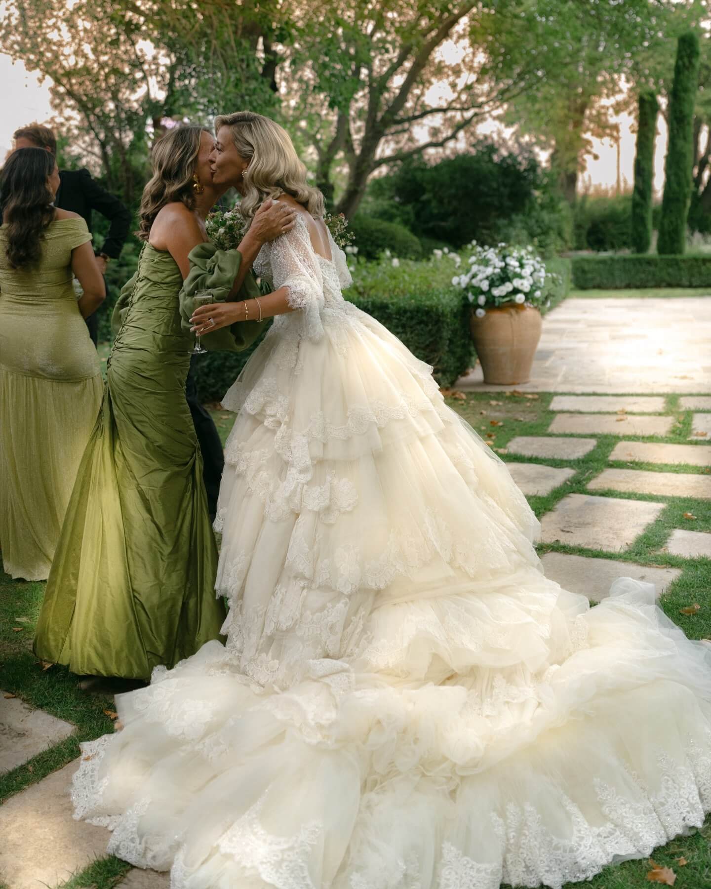30 Best Mother-of-the-Bride Gifts photo