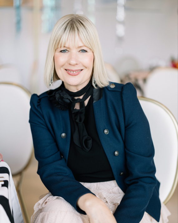 Doreen Winking Weddings