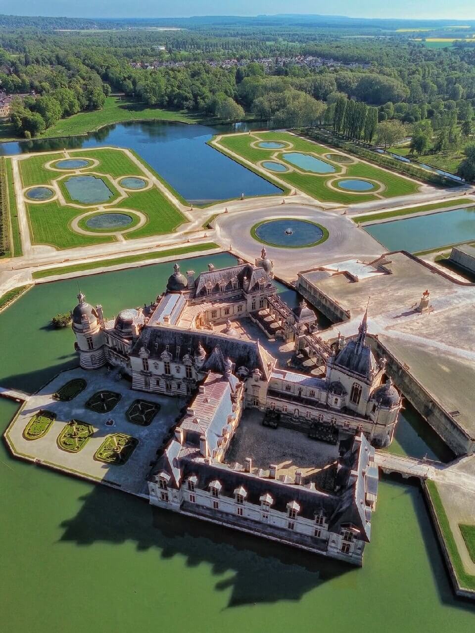 Top 20 Best Wedding Venues in Europe photo