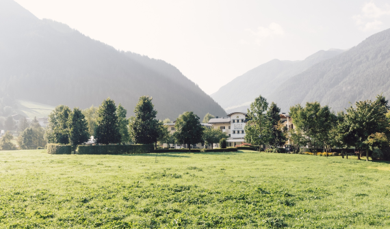 Alpenpalace Luxury Hideaway & Spa Retreat