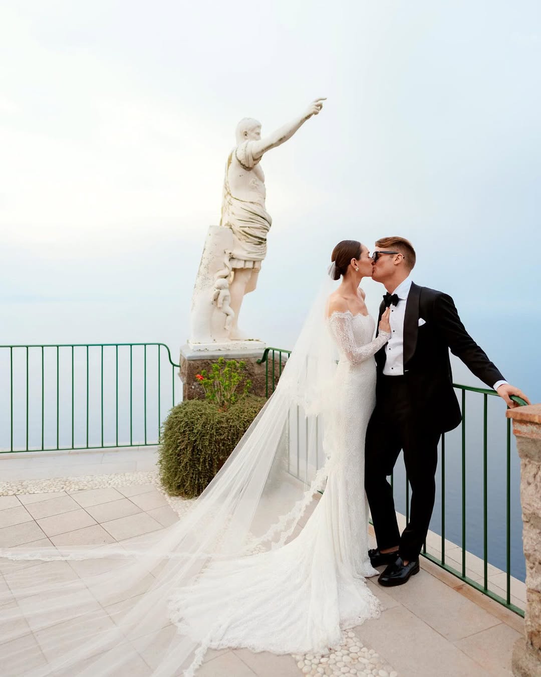40 Ways to Cut Wedding Costs Without Sacrificing Style 40 Ways to Cut Wedding Costs Without Sacrificing Style photo