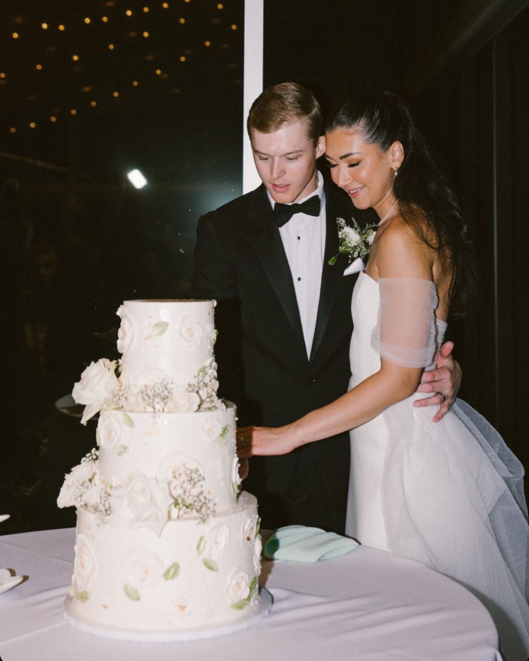 Best Wedding Cake Cutting Songs Best Wedding Cake Cutting Songs photo
