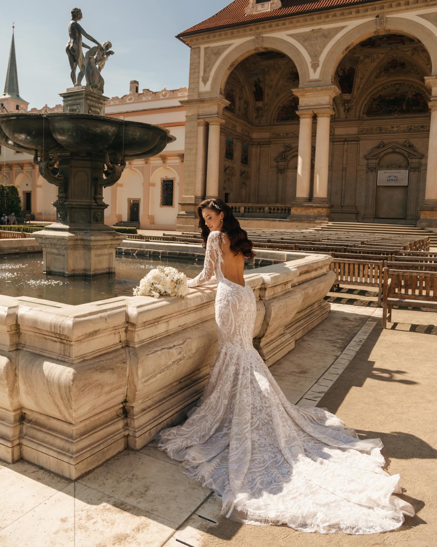 Perfect Wedding Photo Session Locations in Prague Perfect Wedding Photo Session Locations in Prague photo