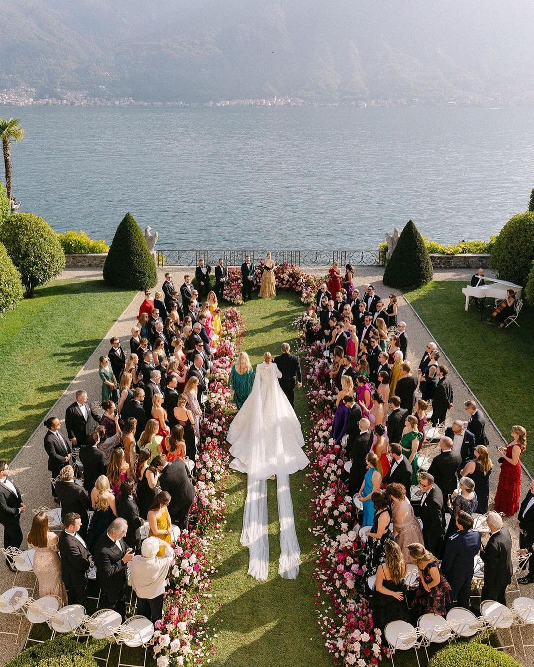 13 Floral Inspirations for Your Como Wedding 13 Floral Inspirations for Your Como Wedding photo