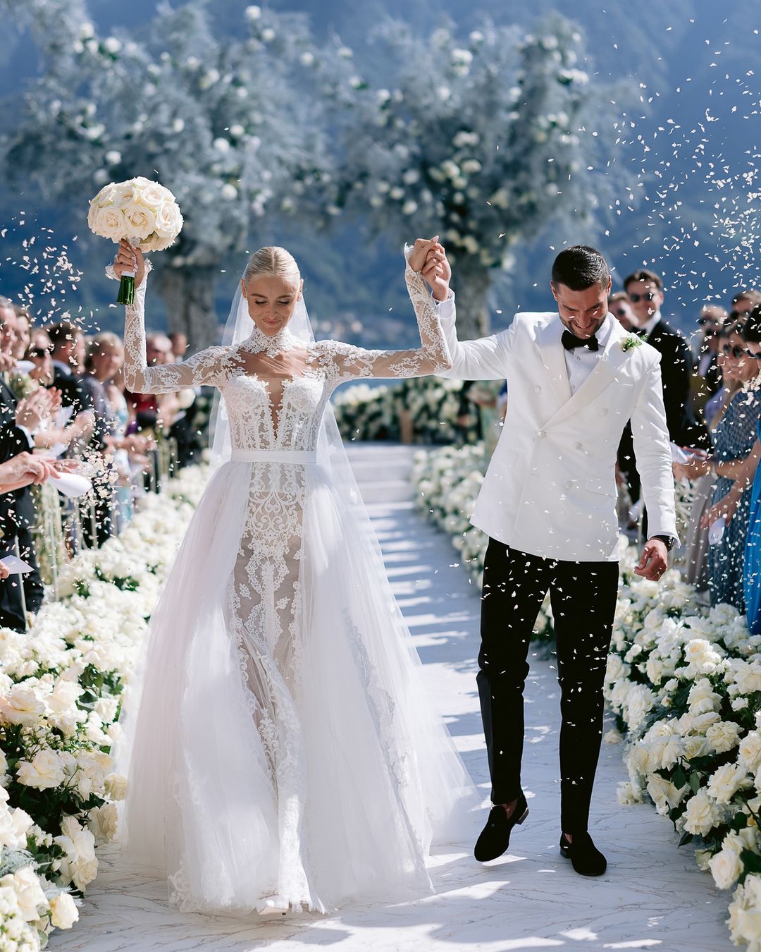50 Essential Wedding Tips and Tricks for Your Stress-Free Planning 50 Essential Wedding Tips and Tricks for Your Stress-Free Planning photo