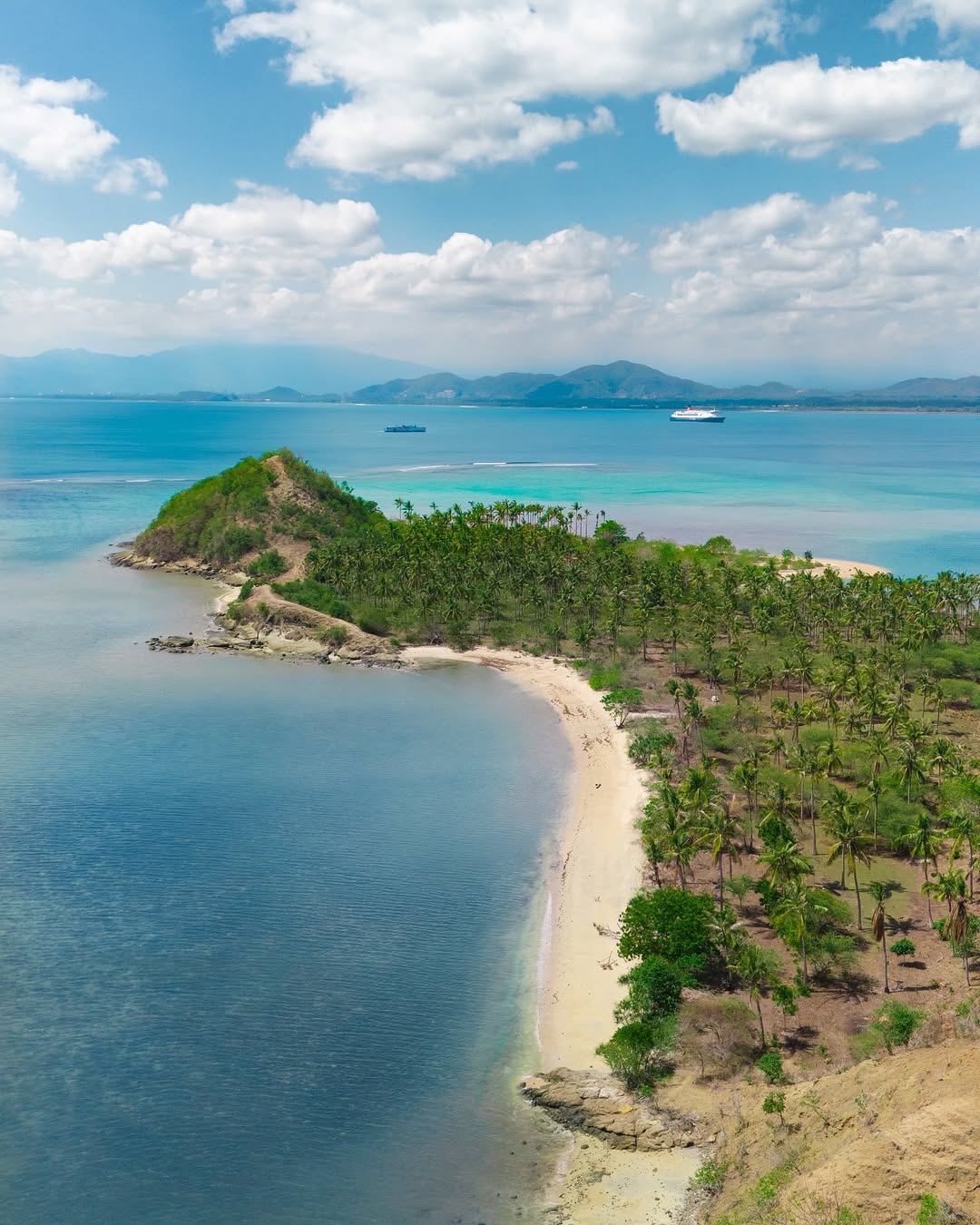 Gili Islands image