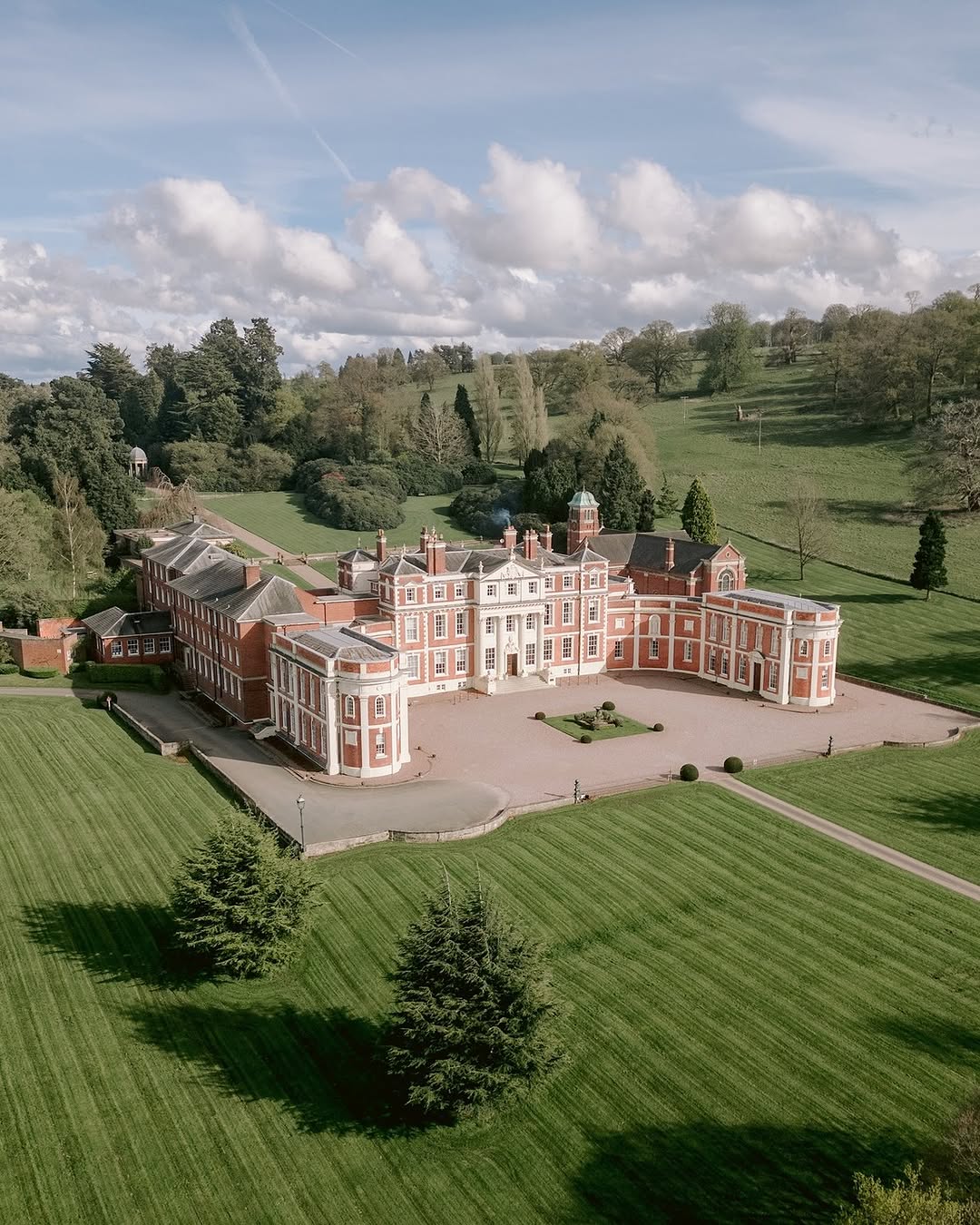 Top 20 Best Wedding Venues in London Top 20 Best Wedding Venues in London photo
