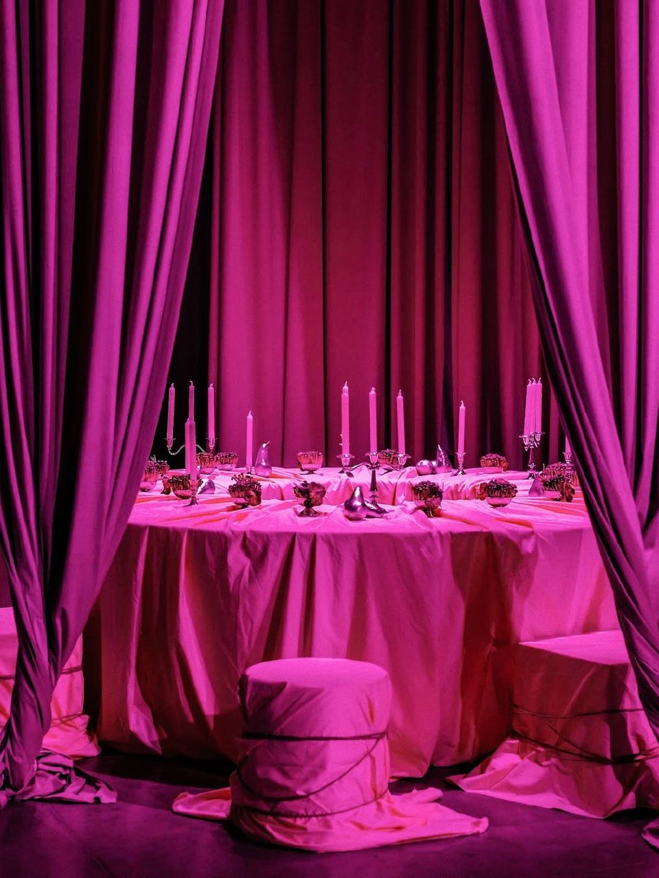 Fuchsia Wedding Decor Ideas for Bold Romance Fuchsia Wedding Decor Ideas for Bold Romance photo