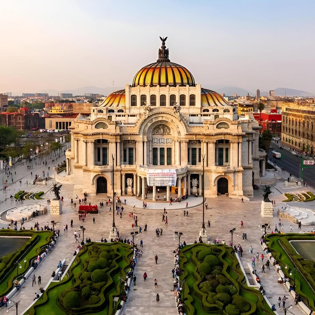 Iconic Historic Palaces & Museums