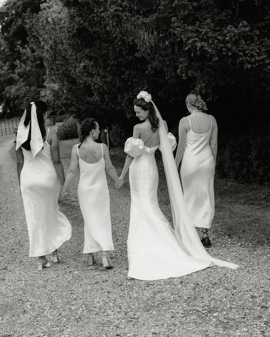 Benefits Of A White Color Palette For Weddings Benefits Of A White Color Palette For Weddings photo