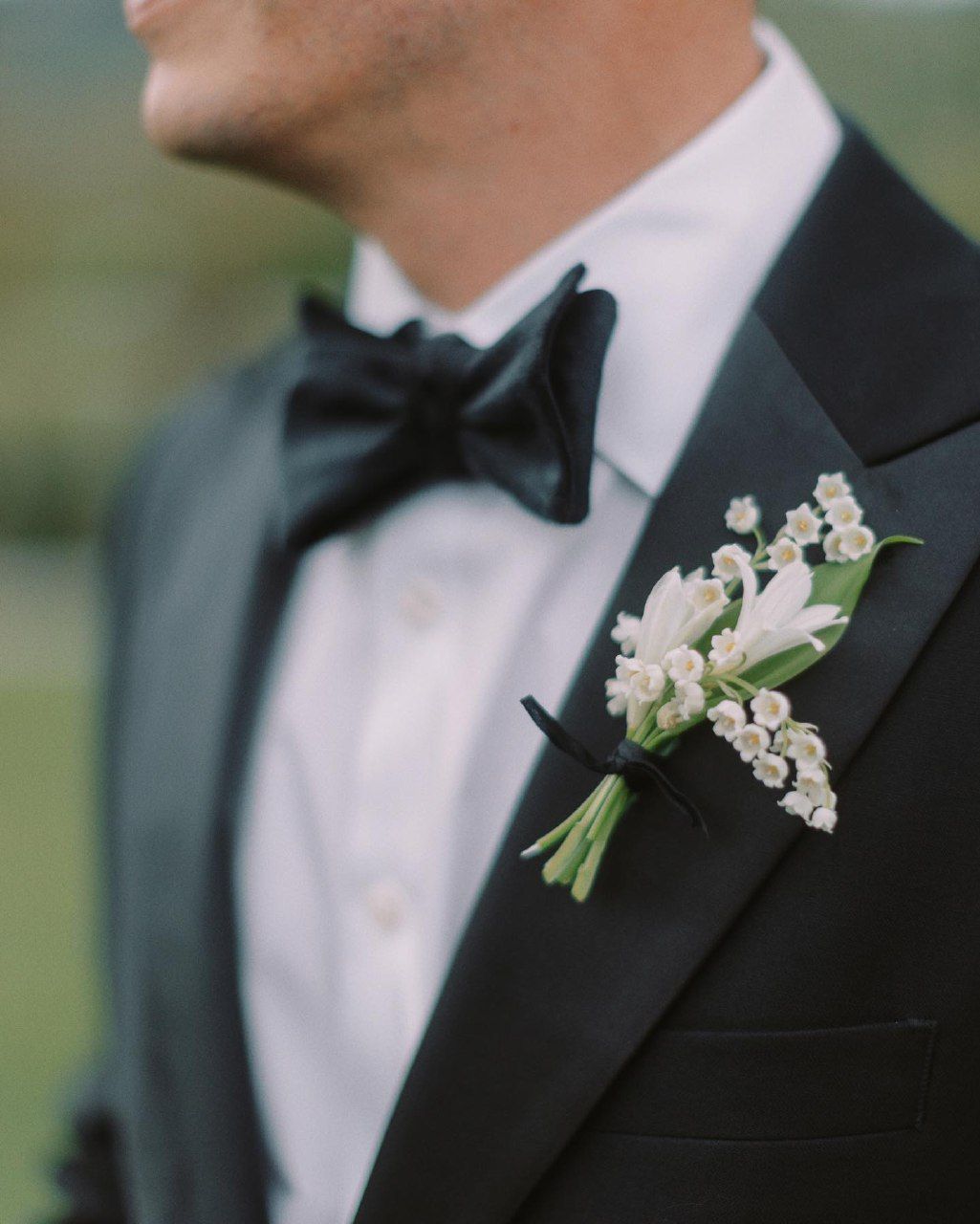Perfect Wedding Boutonnieres for the Groom Perfect Wedding Boutonnieres for the Groom photo