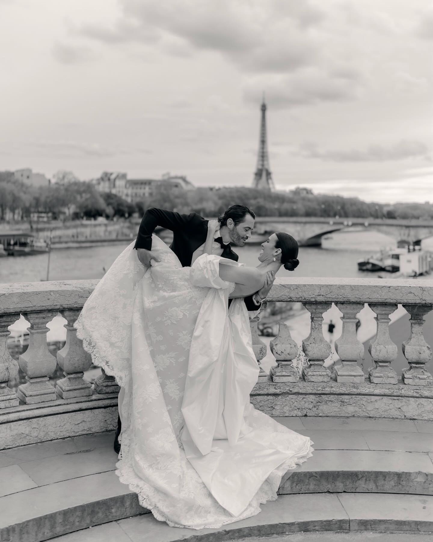 How to Get Legally Married in Paris How to Get Legally Married in Paris photo