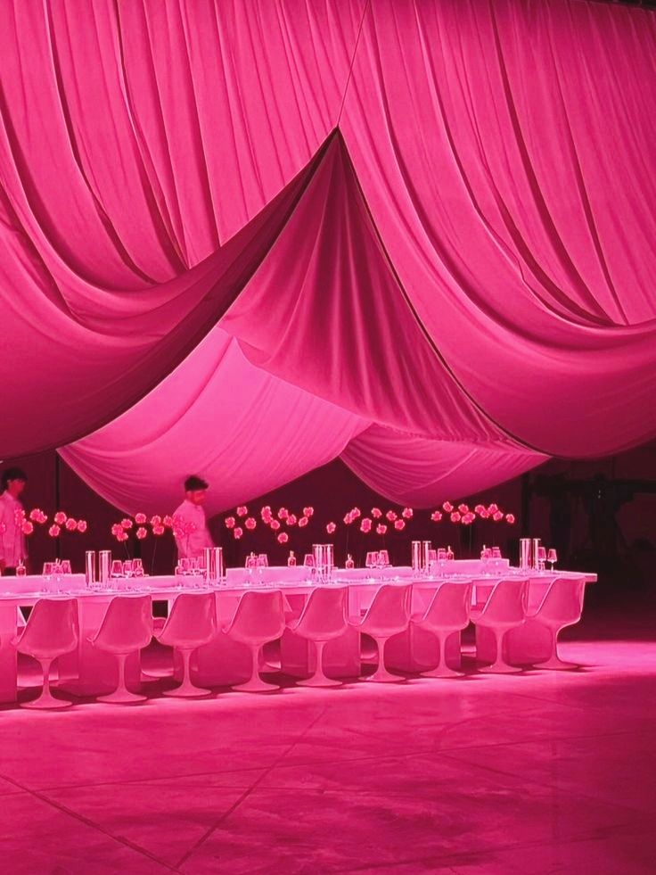 Hot Pink Wedding Decor Ideas for Bold Celebrations Hot Pink Wedding Decor Ideas for Bold Celebrations photo