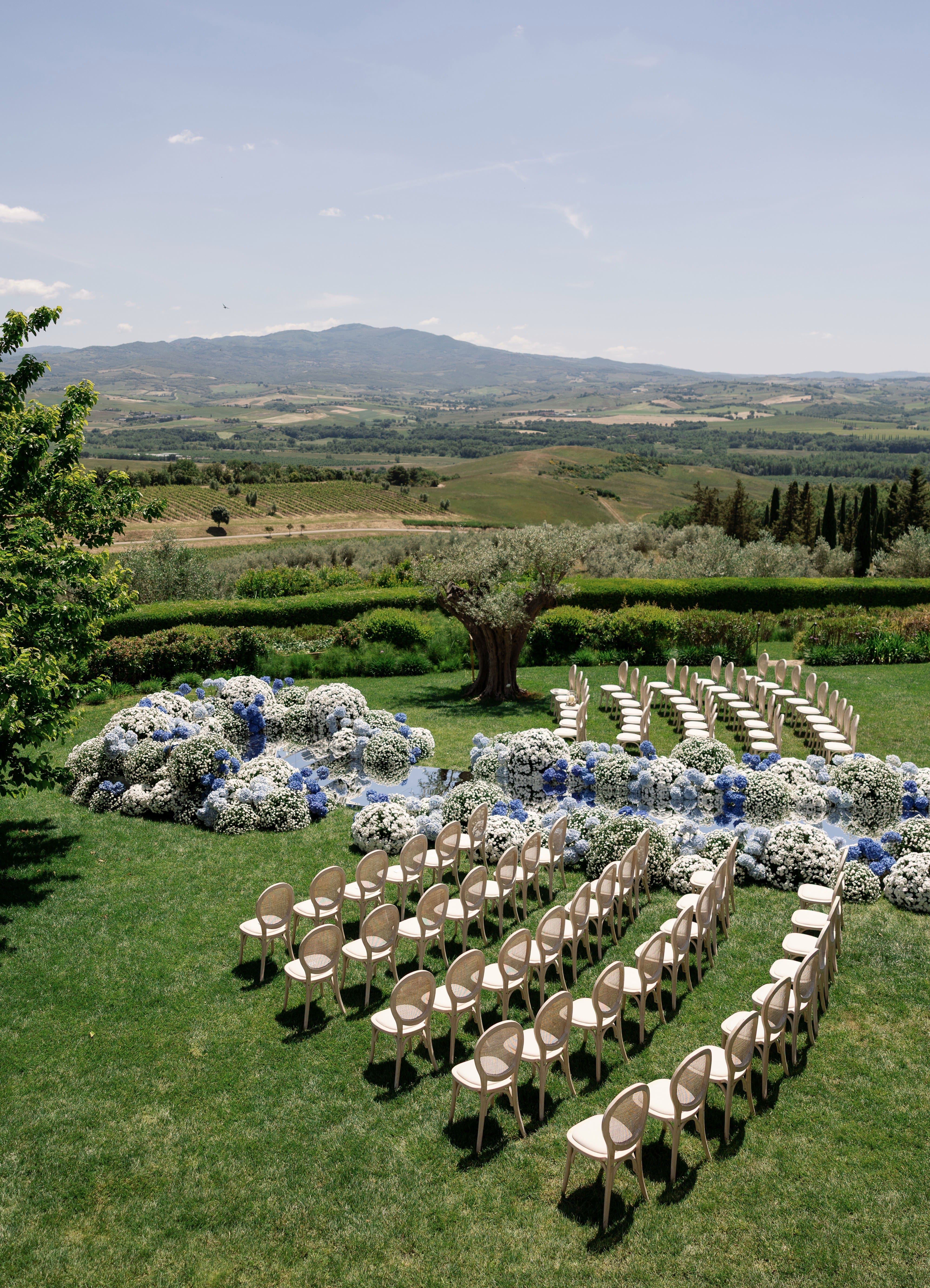 Top 15 Florists in Europe photo