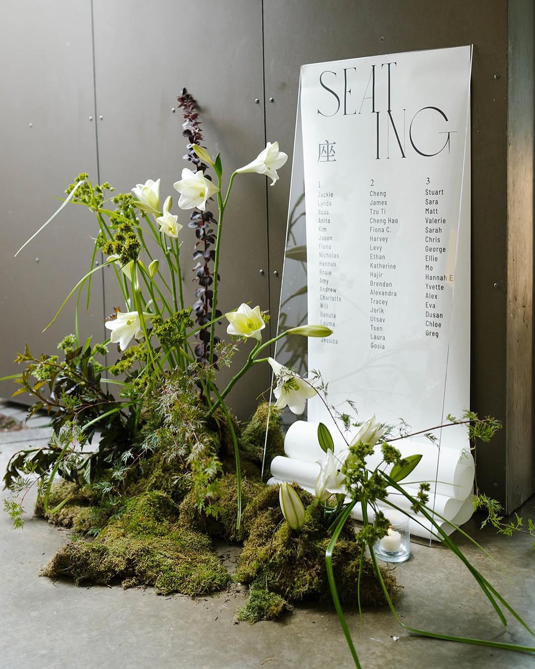 Organic Floral Arrangements: The Art of Wild, Sculptural Nature photo