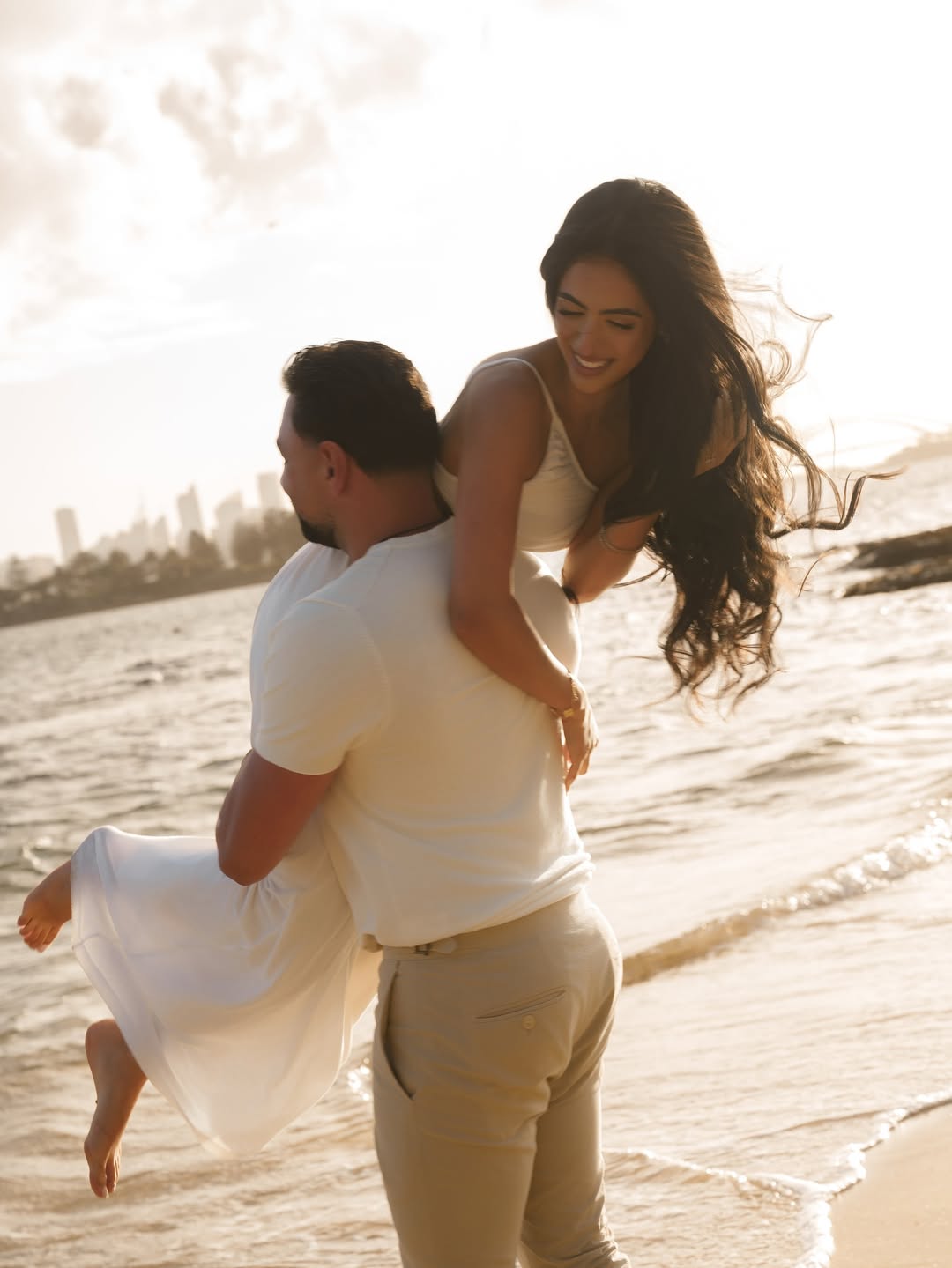 80 Heartwarming Messages to Make Your Long-Distance Partner Feel Closer 80 Heartwarming Messages to Make Your Long-Distance Partner Feel Closer photo