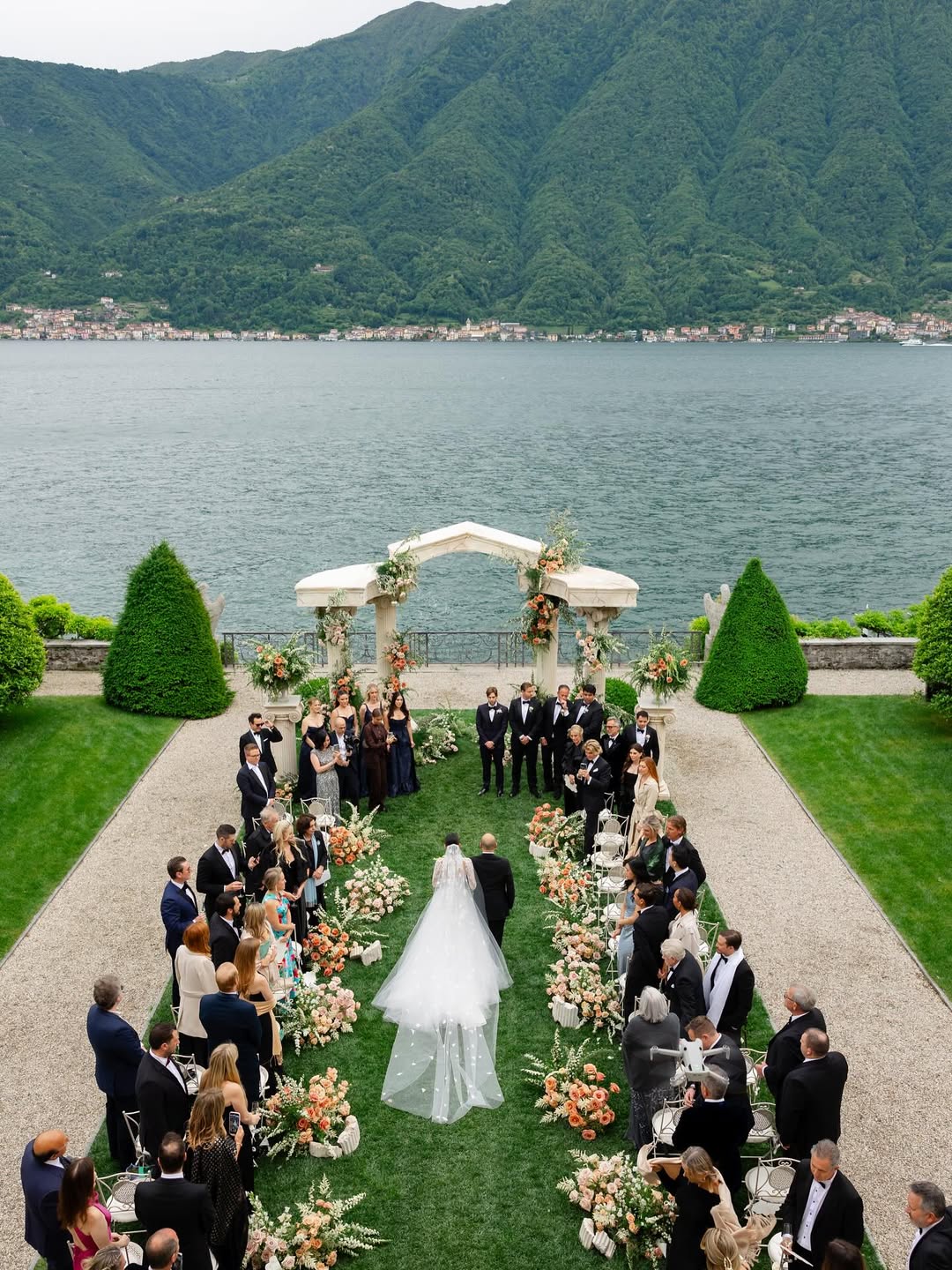 Villa & Mansion Wedding Venues: Where Love, Light and Architecture Collide photo