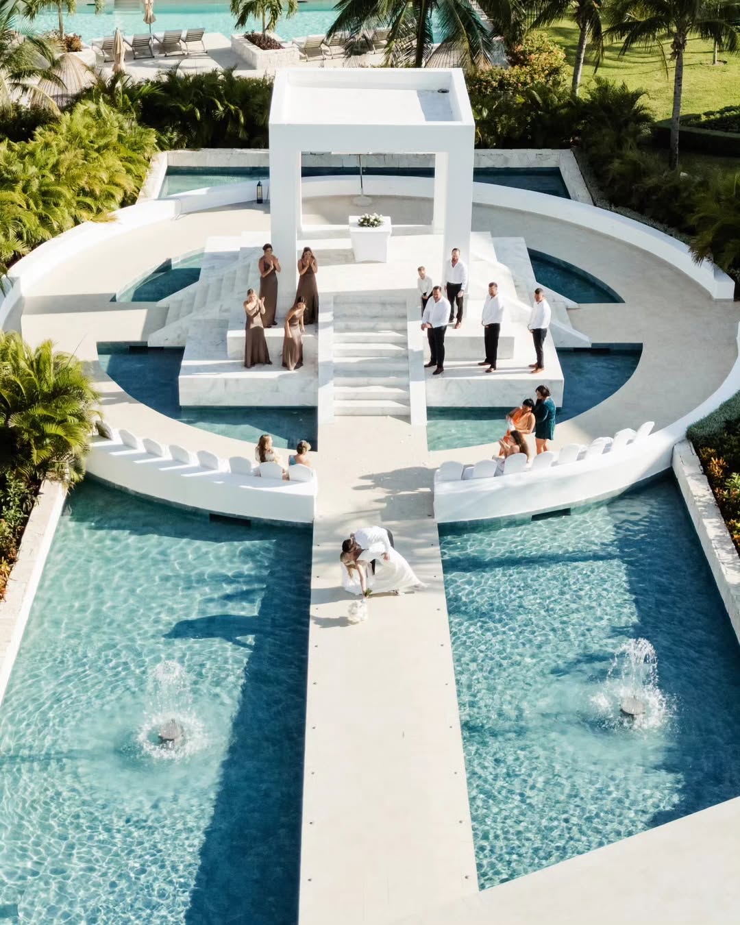 How to Choose a Riviera Maya Wedding Photographer photo