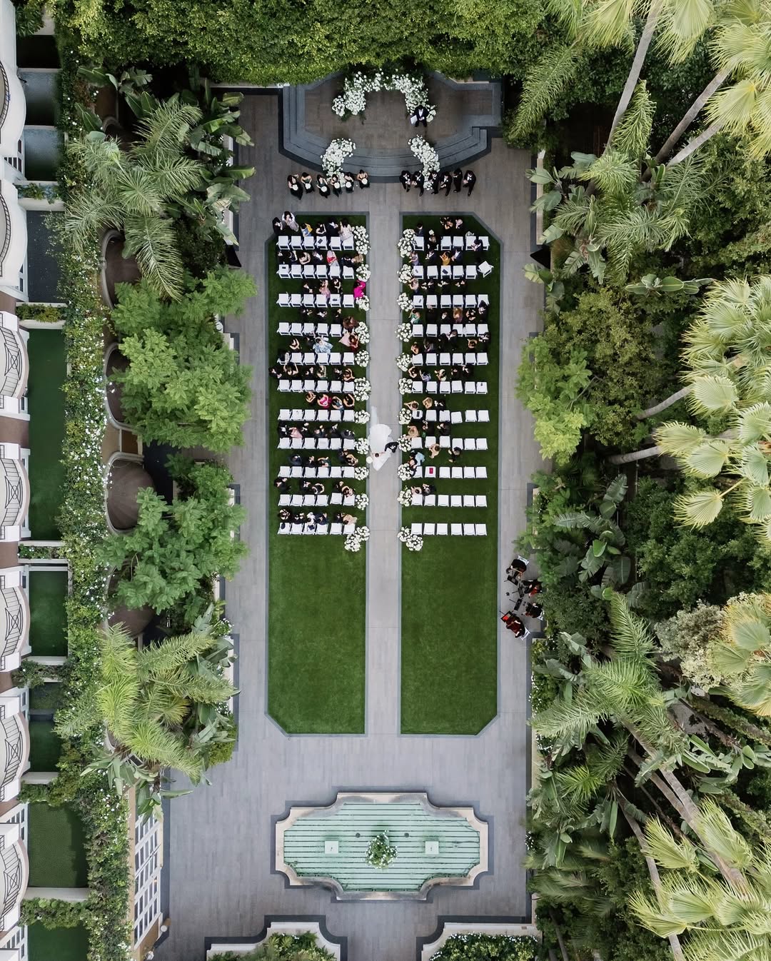 Experience an Unforgettable Four Seasons Hotels and Resorts Wedding Experience an Unforgettable Four Seasons Hotels and Resorts Wedding photo
