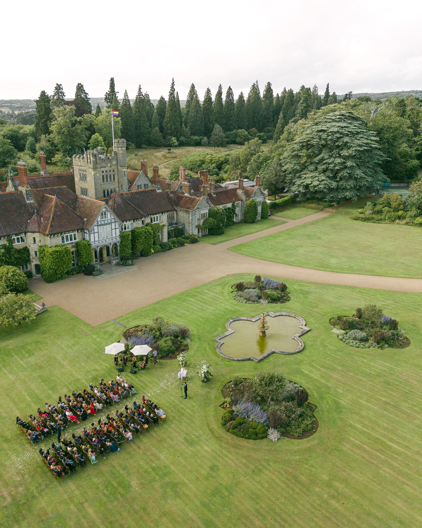 21 Top Outdoor Wedding Venues in London 21 Top Outdoor Wedding Venues in London photo