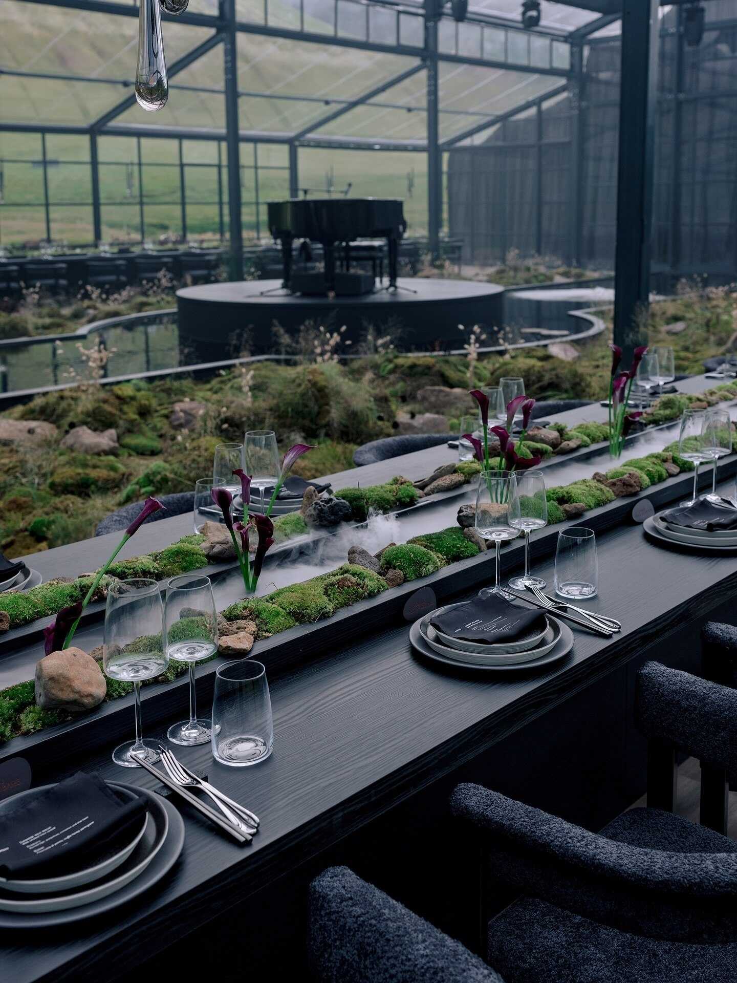 Wedding Flower Trends 2027: A Floral Designer's Forecast photo