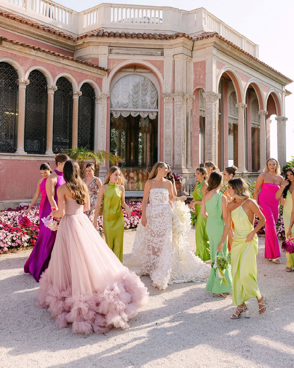What To Wear To A Wedding photo