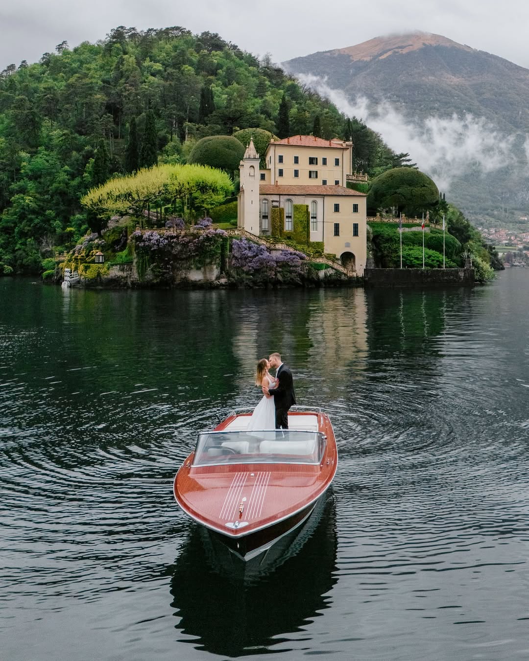 Elegant Boat Entrances