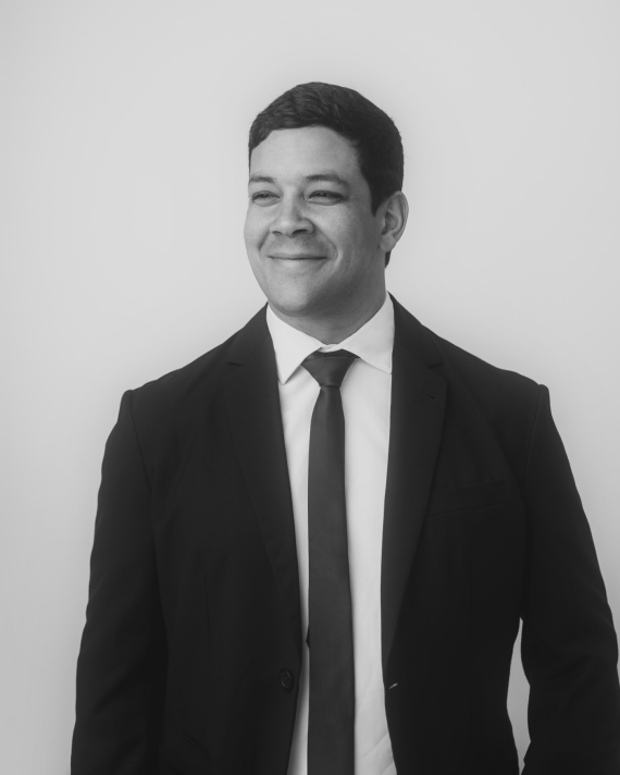Luis Tovar