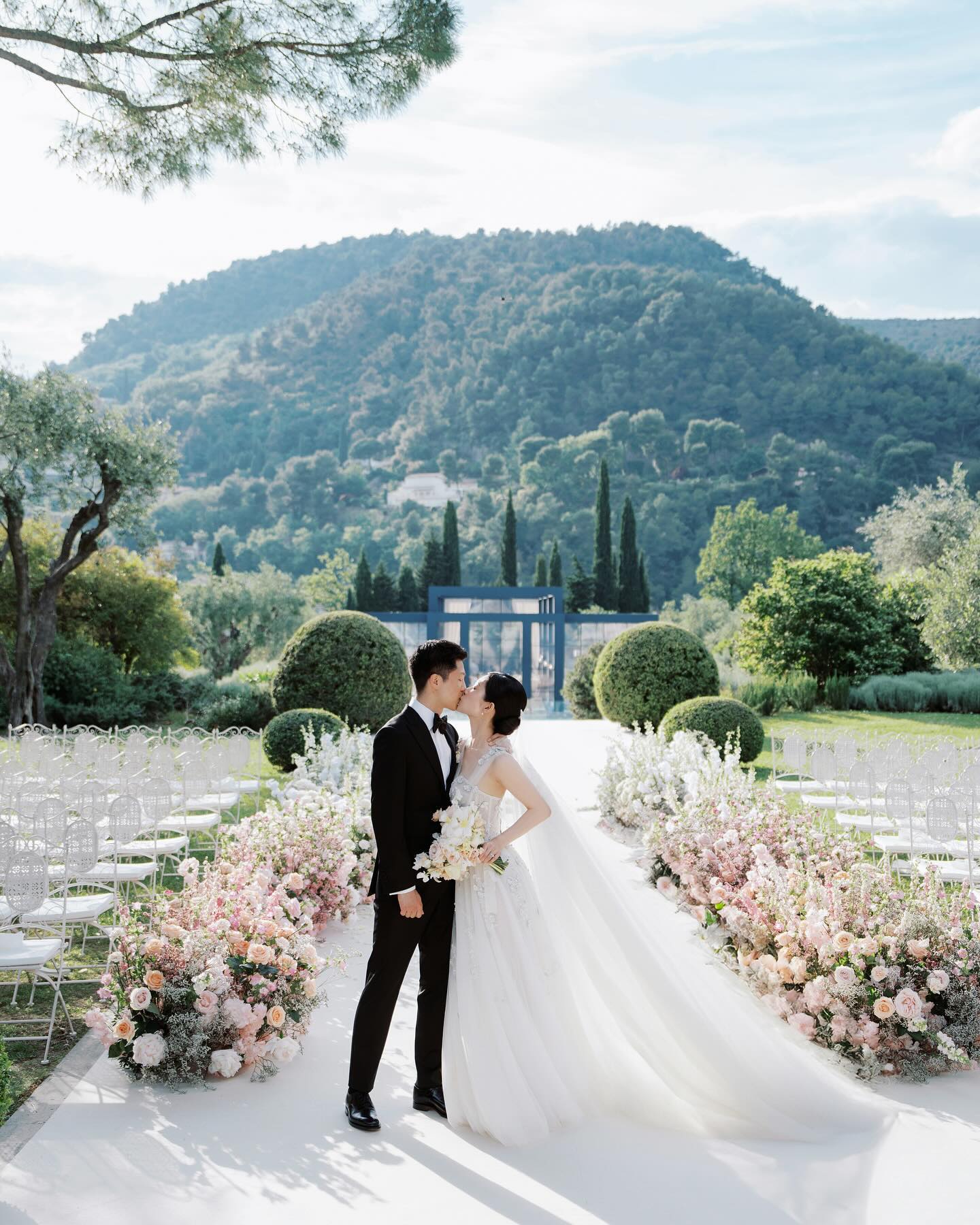 31 Stunning French Wedding Locations 31 Stunning French Wedding Locations photo
