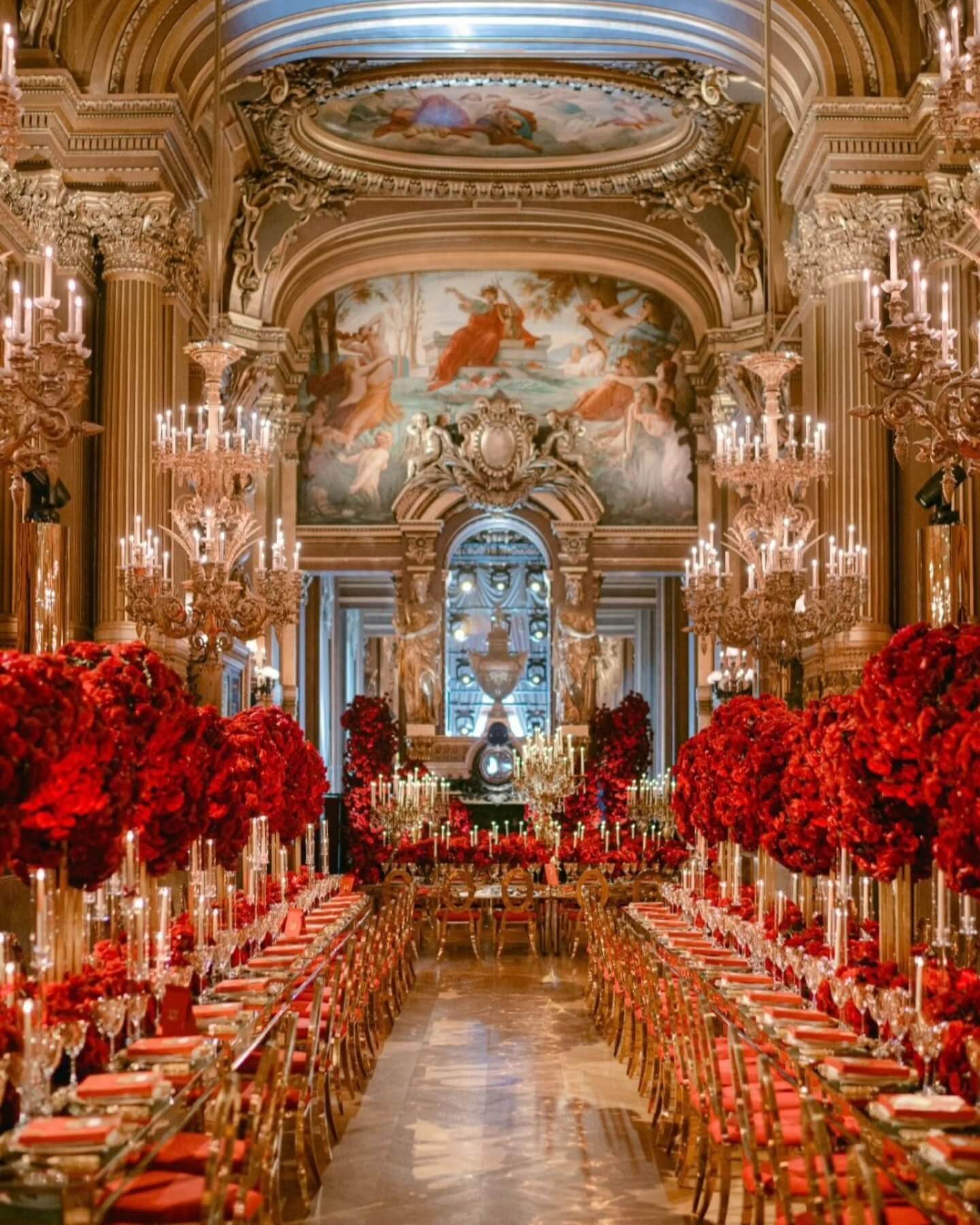 Top 5 Best Wedding Venues in Paris photo