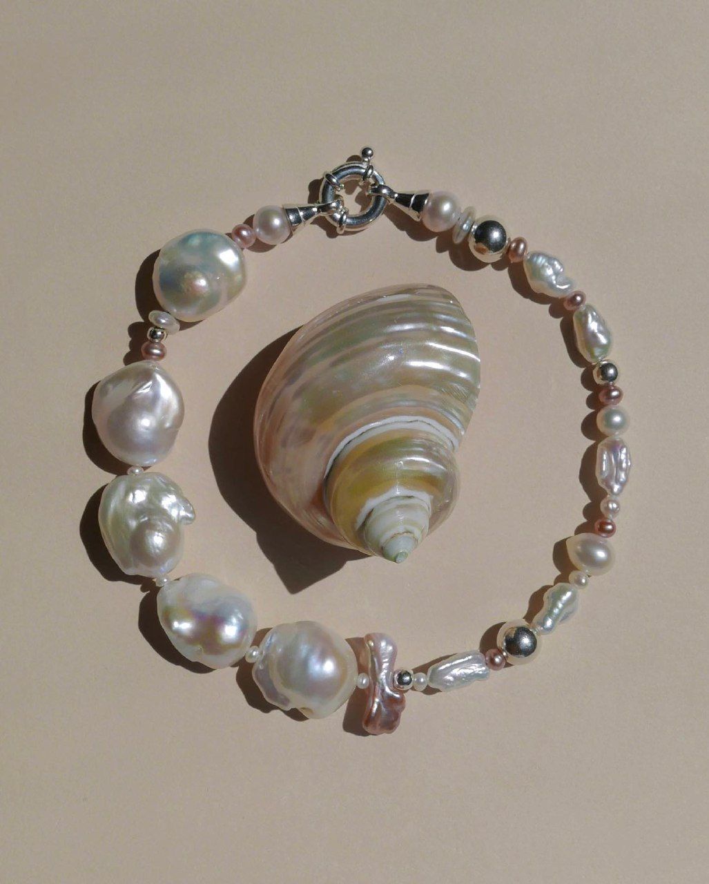 Seashells and Pearls: Summer Bridal Look Inspiration Seashells and Pearls: Summer Bridal Look Inspiration photo