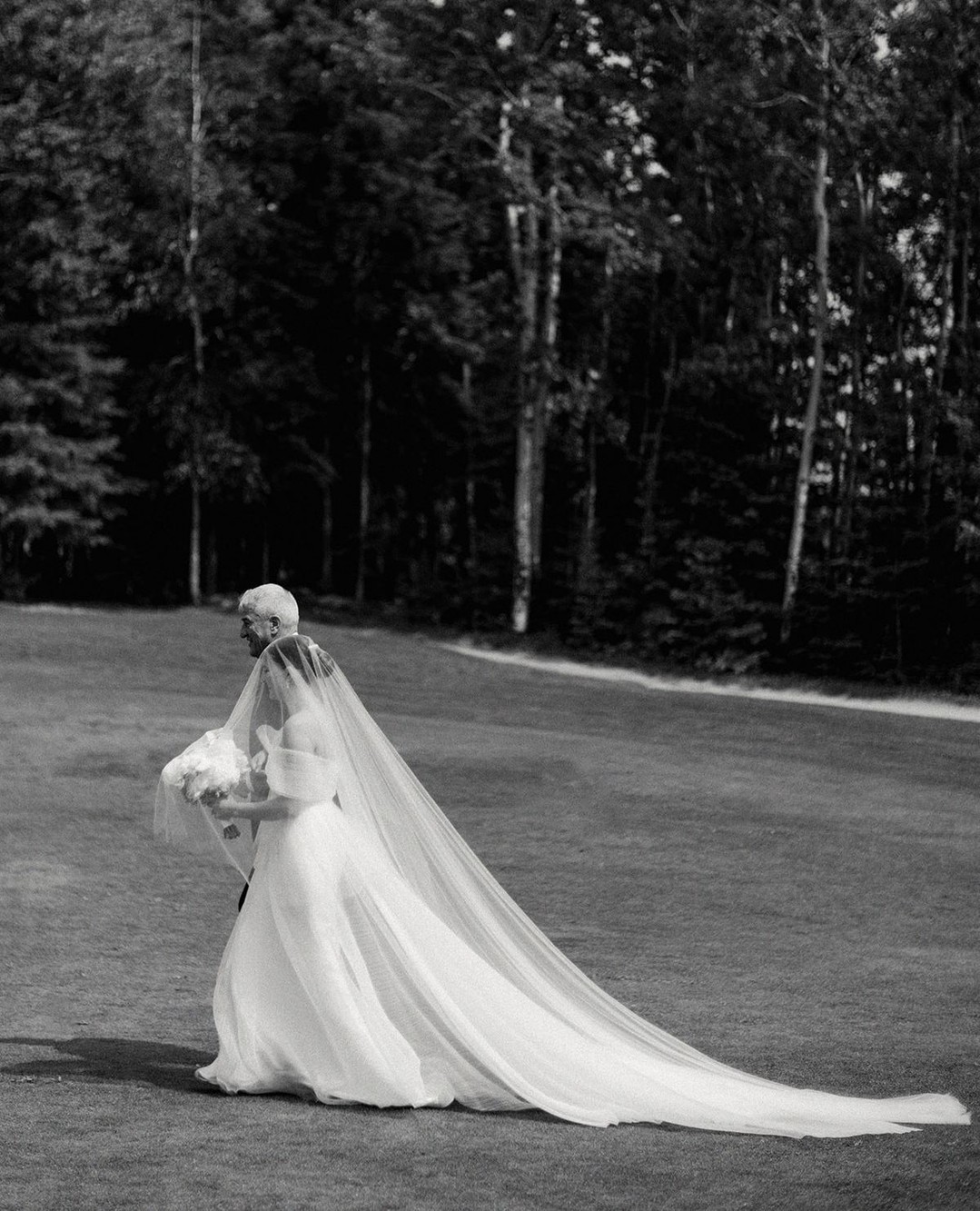 The Ultimate Father-Daughter Wedding Photos Guide The Ultimate Father-Daughter Wedding Photos Guide photo