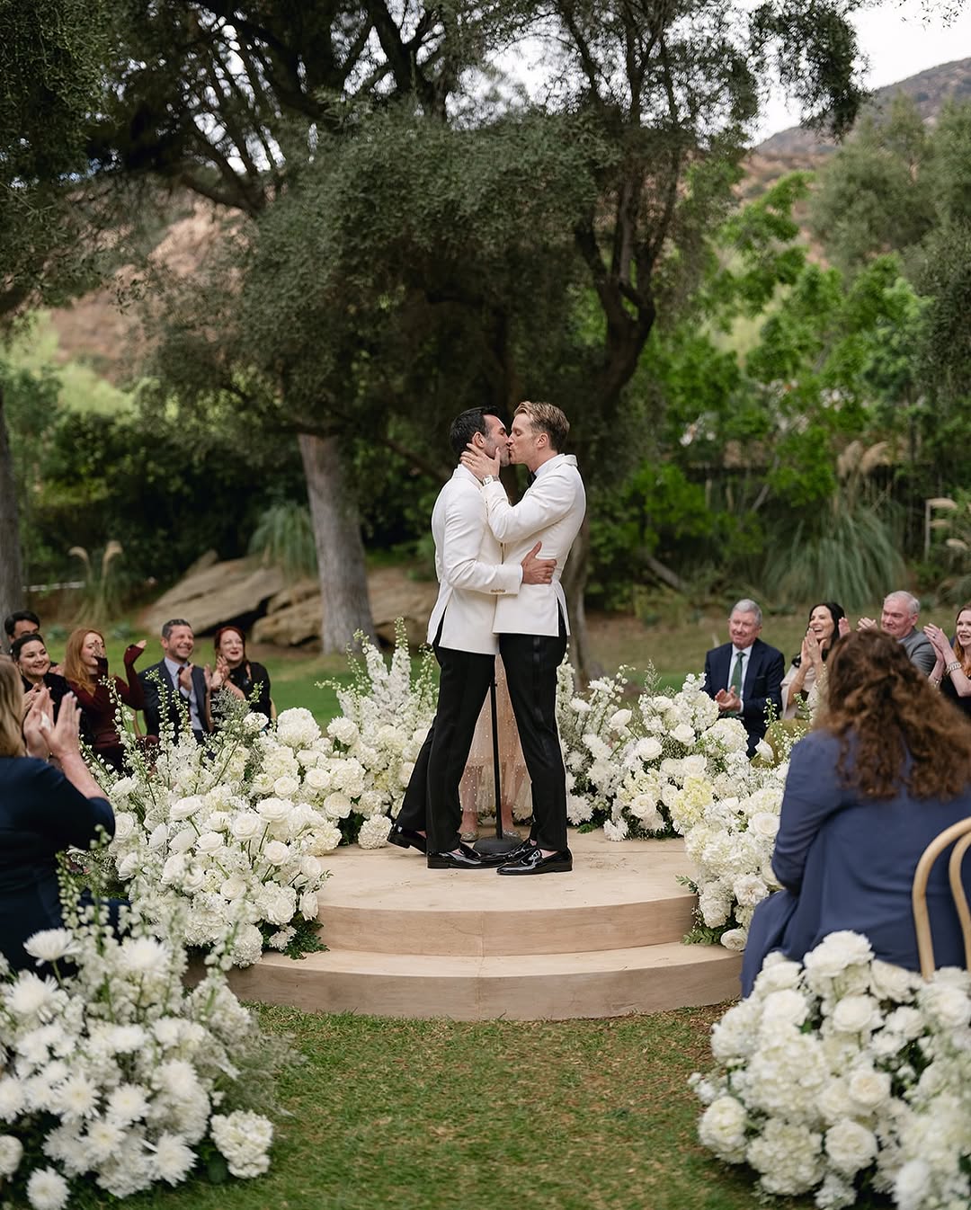 23 Creative Ideas for LGBTQ+ Weddings  23 Creative Ideas for LGBTQ+ Weddings  photo