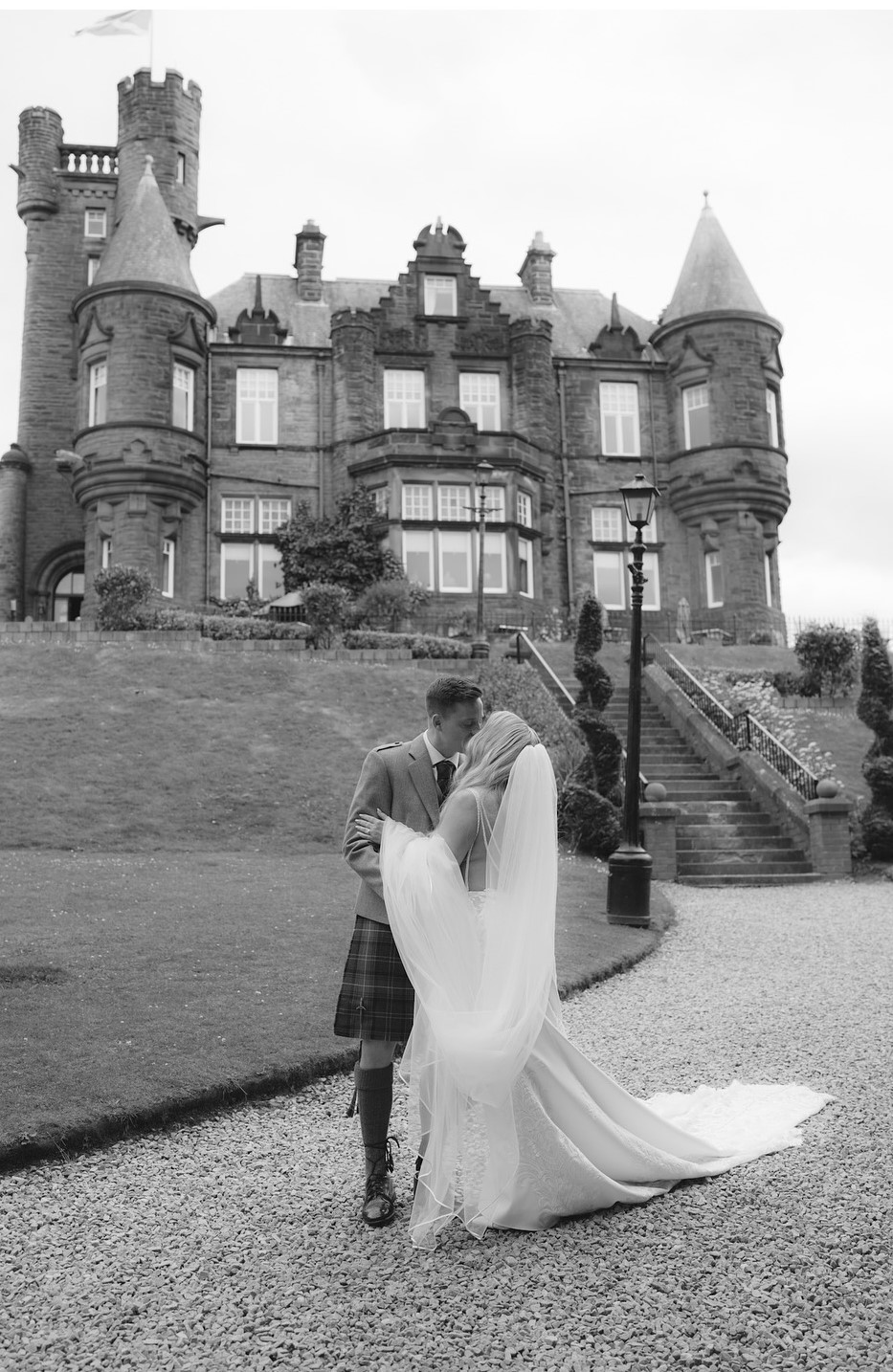 Discover Scotland's Majestic Castles for Your Dream Wedding Discover Scotland's Majestic Castles for Your Dream Wedding photo