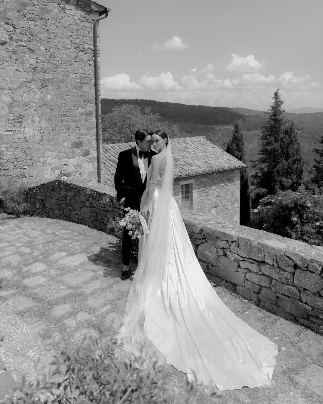 Grow Your Wedding Business Effortlessly with Wezoree Grow Your Wedding Business Effortlessly with Wezoree photo