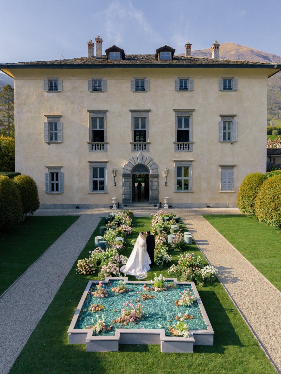 15 Best Villa Wedding Venues Around the World photo