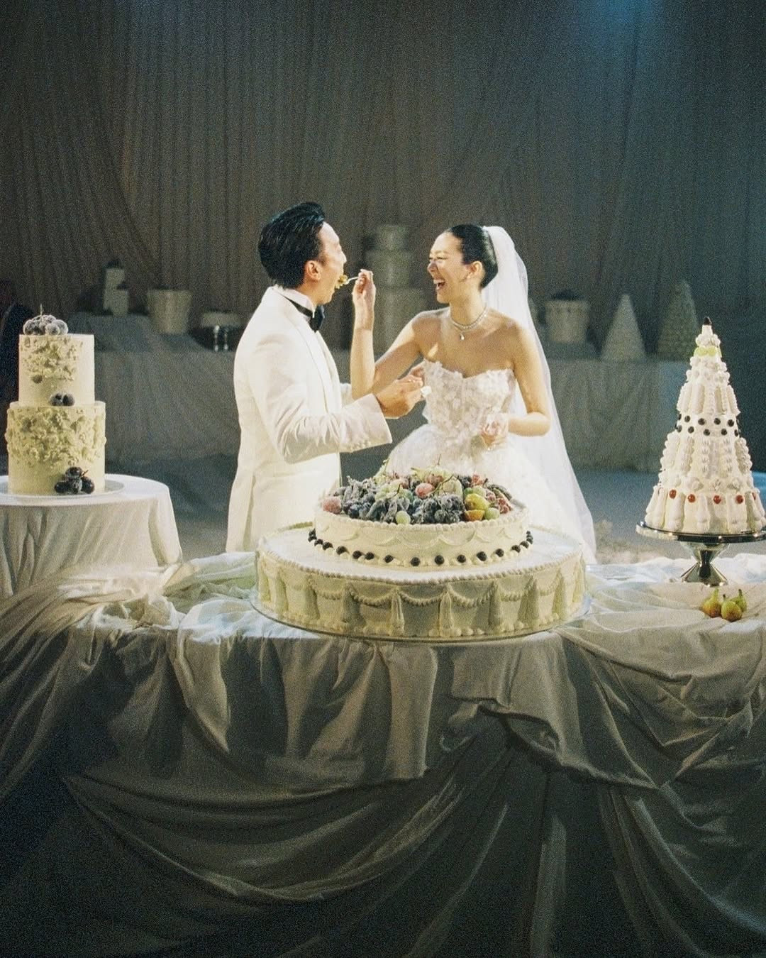 Wedding Cake Guide: Size Matters! Wedding Cake Guide: Size Matters! photo