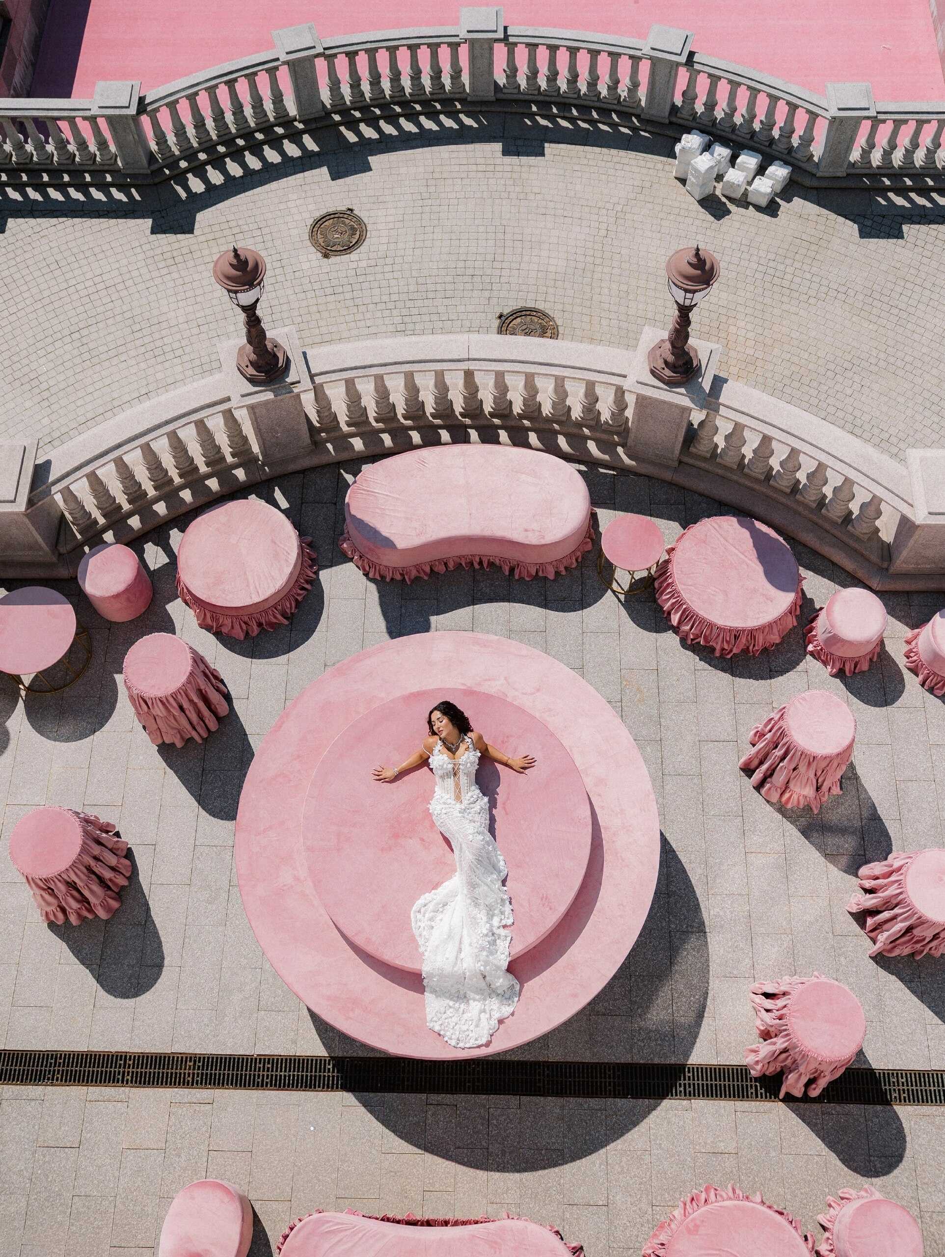 50 Smart Questions to Ask a Wedding Decorator photo