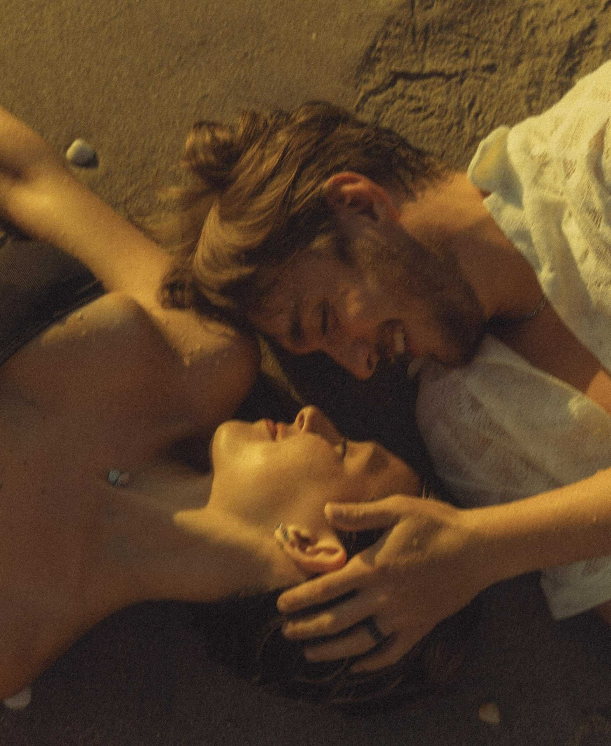 Why Emotional Intimacy Makes Physical Intimacy Better photo
