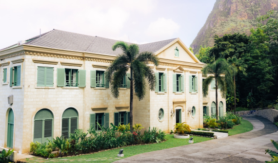 La Belle Hélène - Saint Lucia