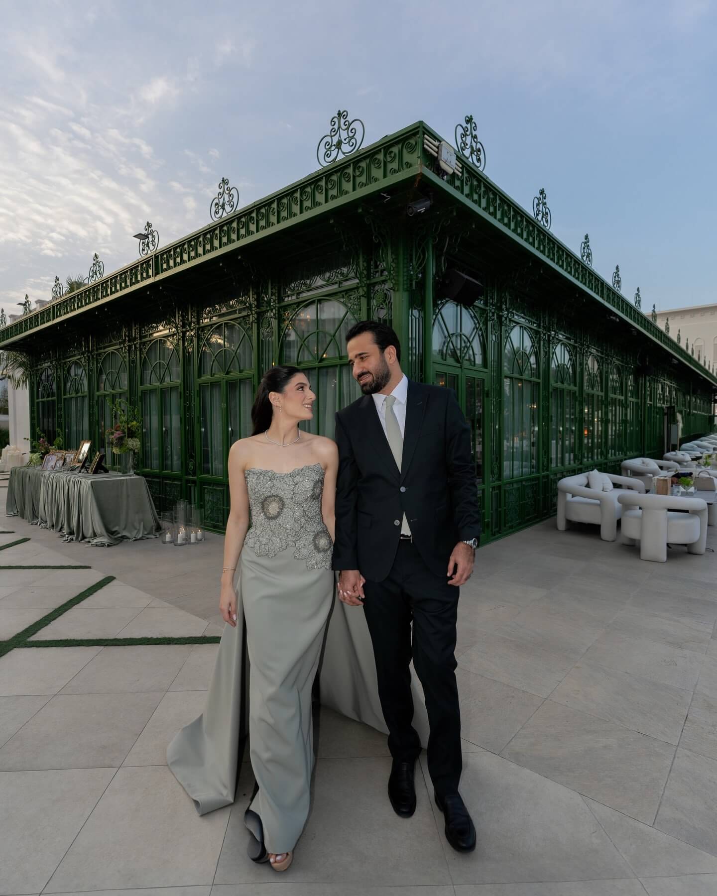 Your Go-To Guide When Planning an Engagement Party photo