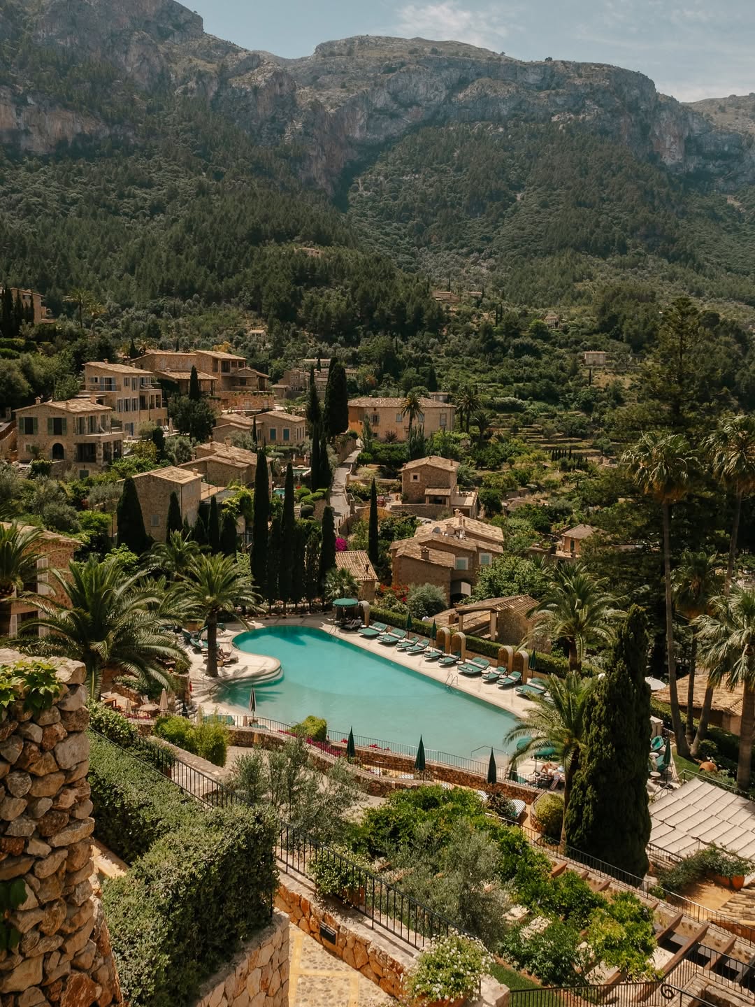 Historic Palaces in Vibrant Villages