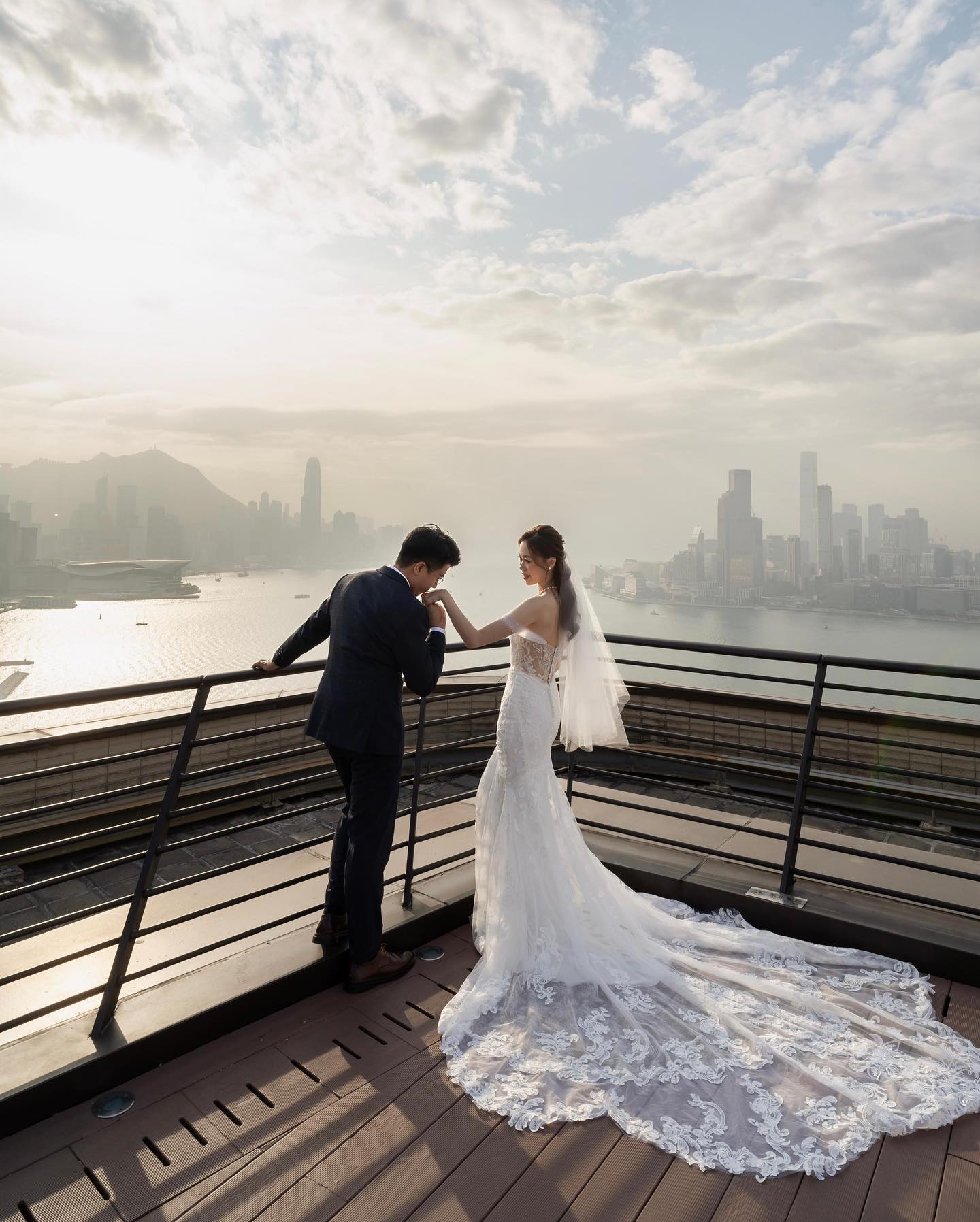 23 Best Hong Kong Locations for Wedding Photos 23 Best Hong Kong Locations for Wedding Photos photo